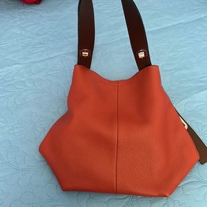 Beautiful Vince Camuto shoulder bag.